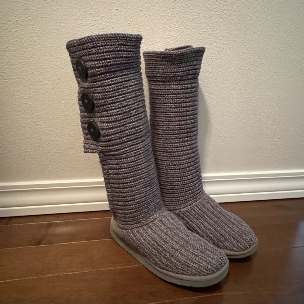 UGG Boots Gray Cardy Sweater Tall or Short Boots Size 7 - Picture 12 of 16